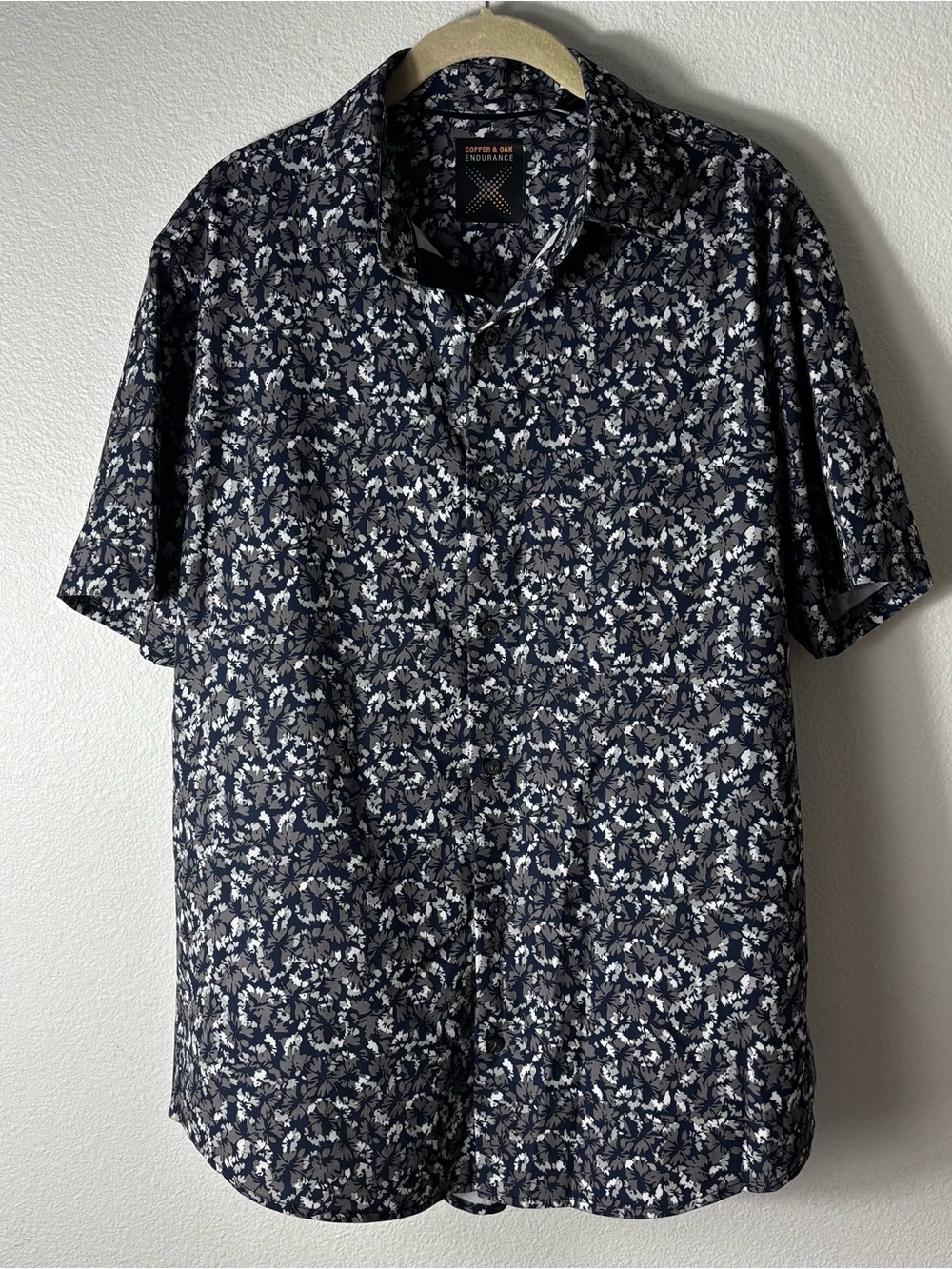 Copper & Oak Endurance Floral Print Button Up Shirt Navy M